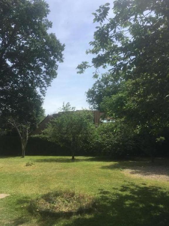 Au Charme Du Lac Piscine & Spa 2 Forges-les-Eaux Eksteriør billede